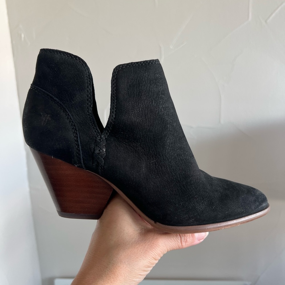 Frye Reina Cut Out Black Cowboy Ankle Bootie - 6M